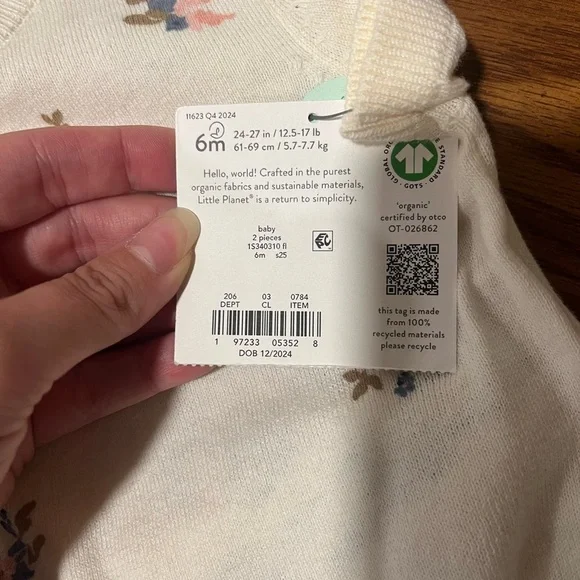 NWT Carters 6 Month Outfit - Picture 4 of 4